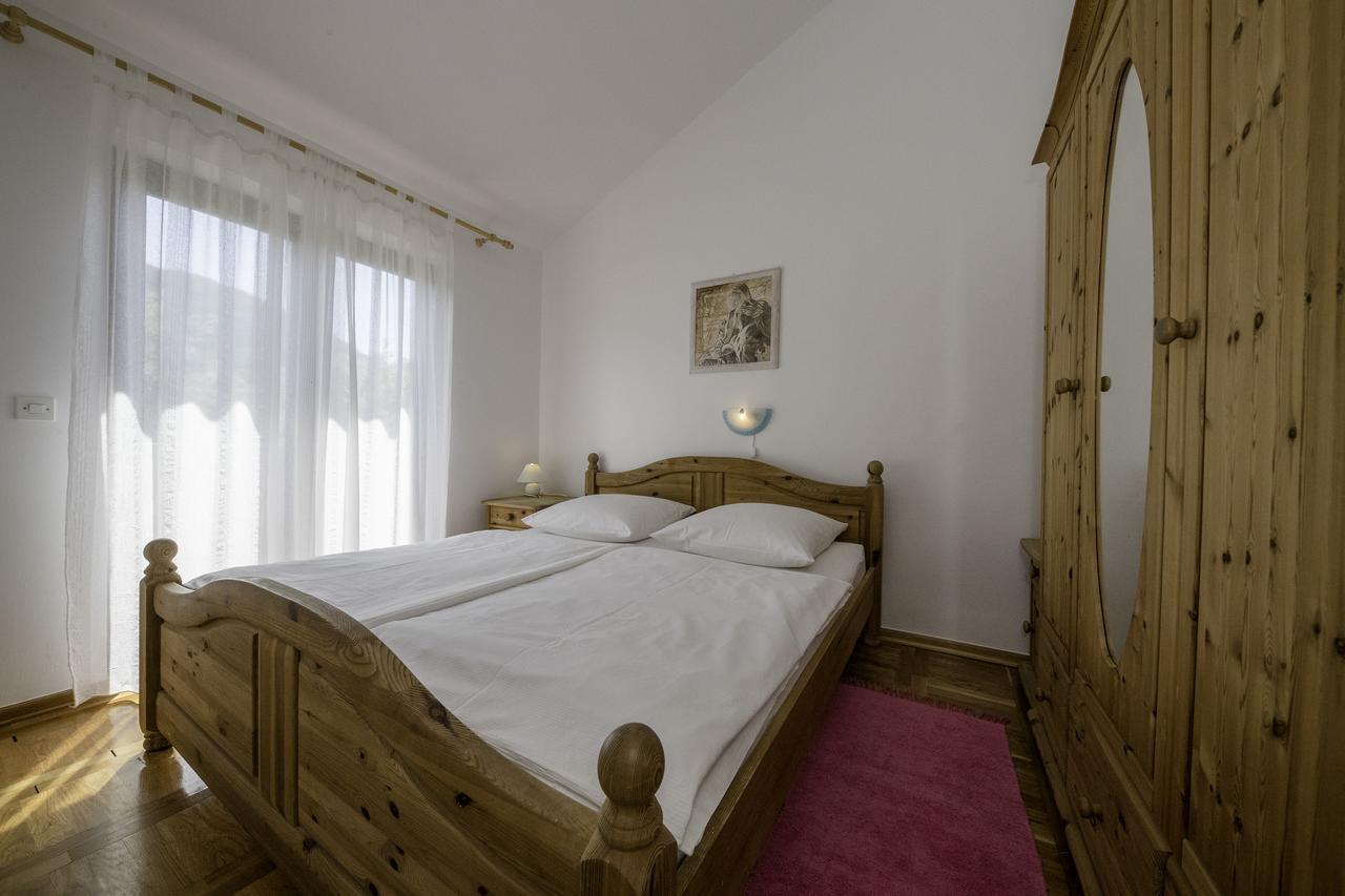 Apartments Dedic スペタルスカ・ドラガ エクステリア 写真